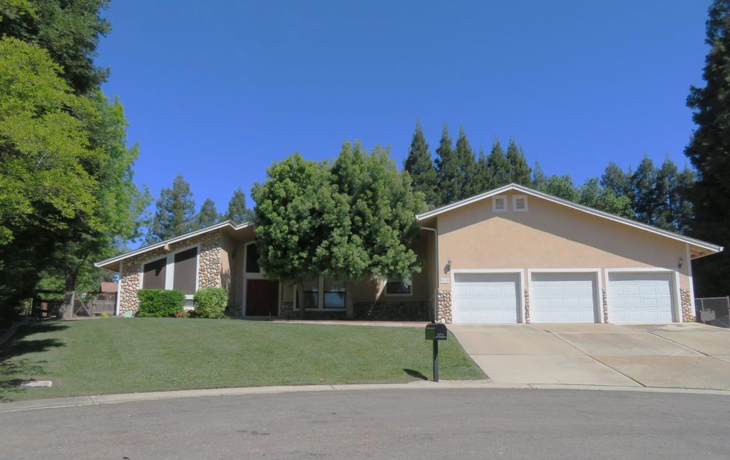 9912 Wild Oak Ct, Oakdale, CA 95361