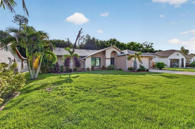 6981 SAINT EDMUNDS LOOP, Fort Myers, FL 33966