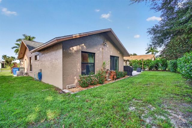 6981 SAINT EDMUNDS LOOP, Fort Myers, FL 33966