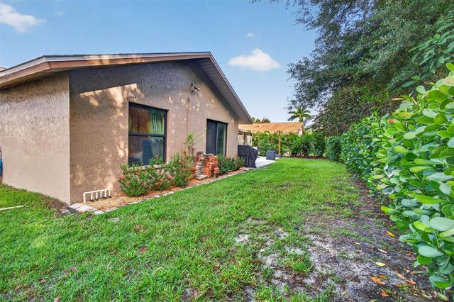 6981 SAINT EDMUNDS LOOP, Fort Myers, FL 33966