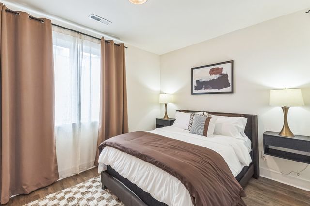 910 Youngs Ln Unit 7, Nashville, TN 37207