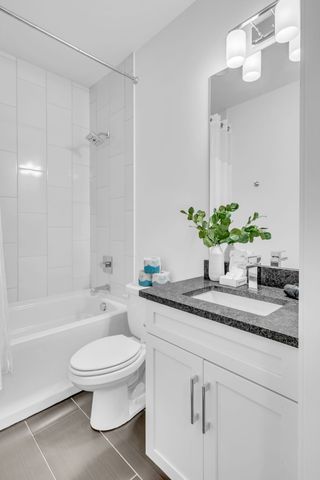 910 Youngs Ln Unit 7, Nashville, TN 37207