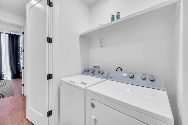 910 Youngs Ln Unit 7, Nashville, TN 37207