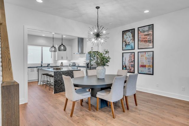 910 Youngs Ln Unit 7, Nashville, TN 37207