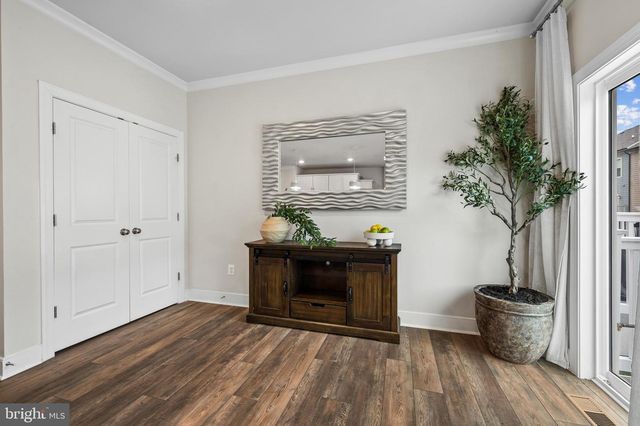 122 DICKENSON DR, Gaithersburg, MD 20878