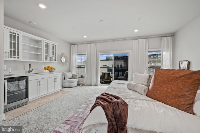 122 DICKENSON DR, Gaithersburg, MD 20878