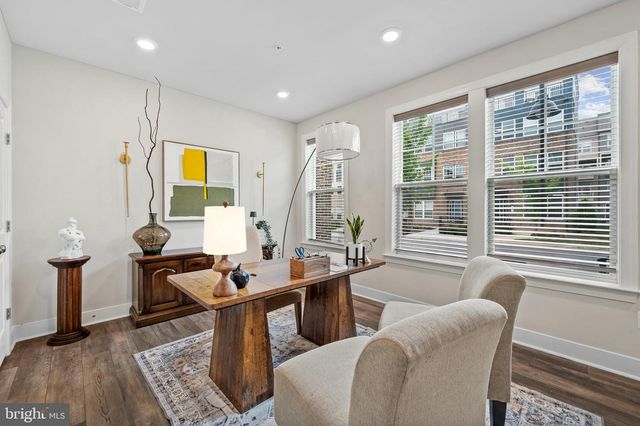 122 DICKENSON DR, Gaithersburg, MD 20878