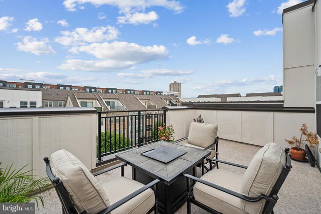 122 DICKENSON DR, Gaithersburg, MD 20878
