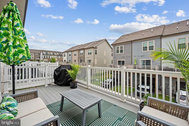 122 DICKENSON DR, Gaithersburg, MD 20878
