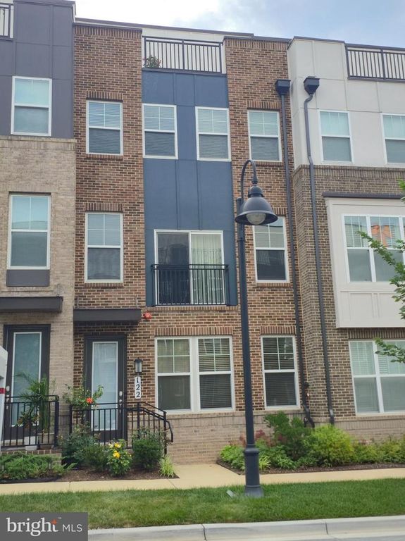 122 DICKENSON DR, Gaithersburg, MD 20878