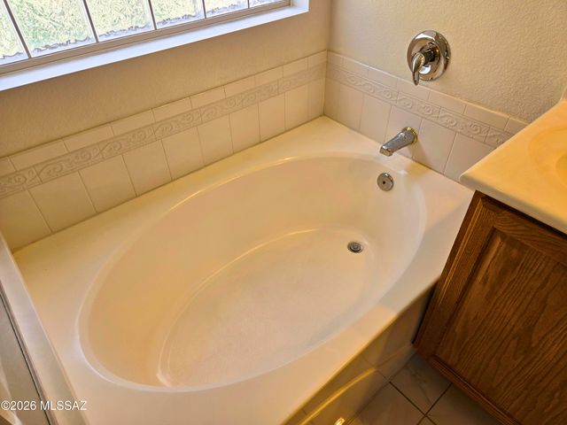 9579 E Corte Del Sol Brillante, Tucson, AZ 85748