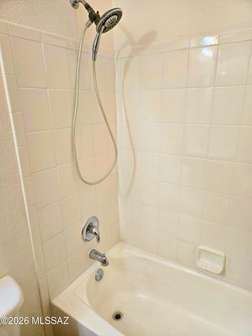 9579 E Corte Del Sol Brillante, Tucson, AZ 85748