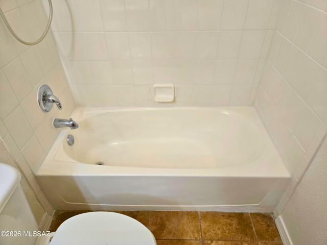 9579 E Corte Del Sol Brillante, Tucson, AZ 85748