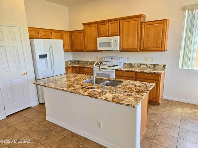 9579 E Corte Del Sol Brillante, Tucson, AZ 85748