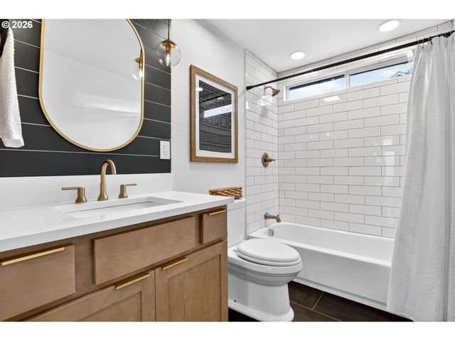 13310 Sw CHIMNEY RIDGE Ct, Tigard, OR 97223