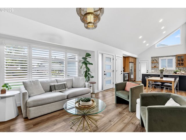 13310 Sw CHIMNEY RIDGE Ct, Tigard, OR 97223