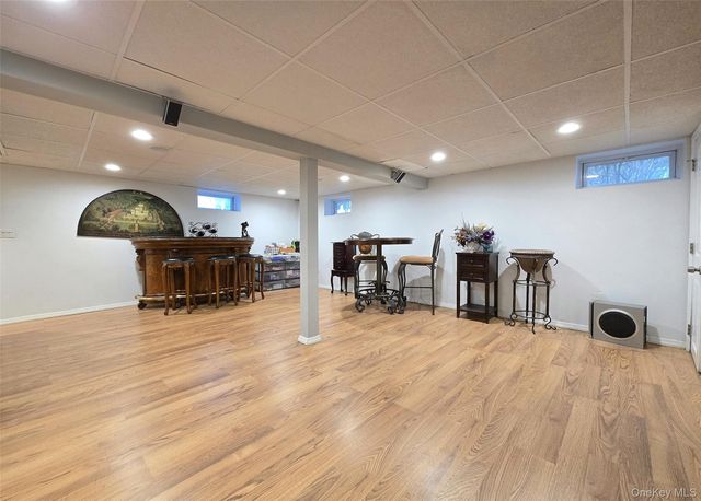 94 Clarendon Road, Ronkonkoma, NY 11779