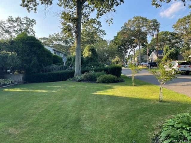 94 Clarendon Road, Ronkonkoma, NY 11779