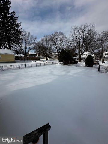 223 WALNUT ST, Spring City, PA 19475