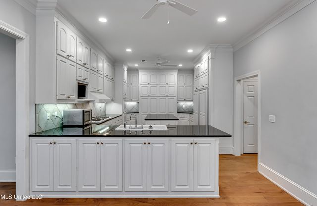 121 Poplar Ridge Drive, Brandon, MS 39047