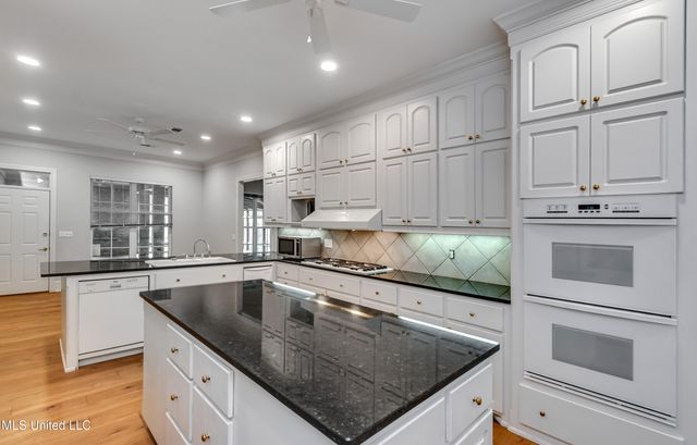 121 Poplar Ridge Drive, Brandon, MS 39047