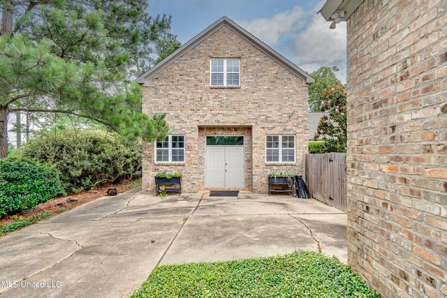 121 Poplar Ridge Drive, Brandon, MS 39047