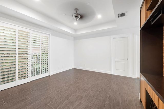 348 Elm Street B10, Hollywood, FL 33019