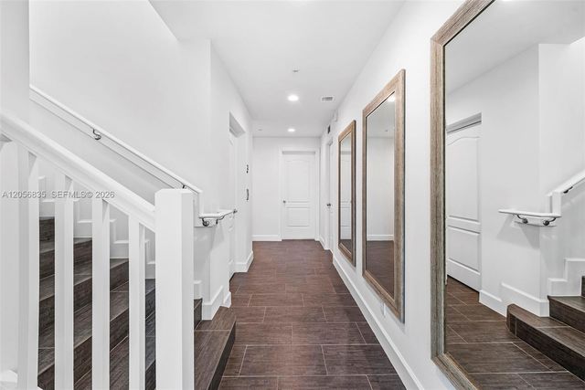 348 Elm Street B10, Hollywood, FL 33019