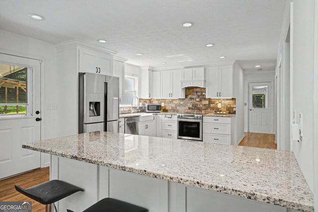 360 Darren Drive, Fayetteville, GA 30215