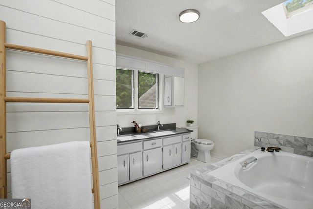360 Darren Drive, Fayetteville, GA 30215