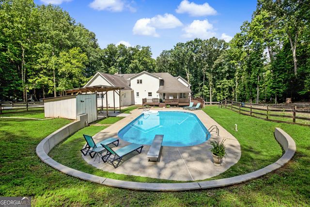 360 Darren Drive, Fayetteville, GA 30215