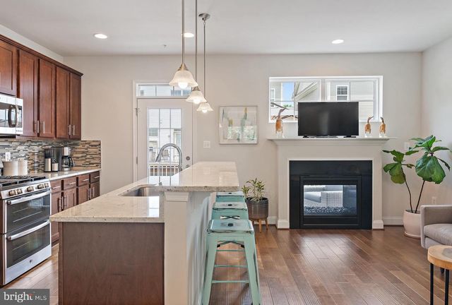 116 VANGUARD LN, Annapolis, MD 21401