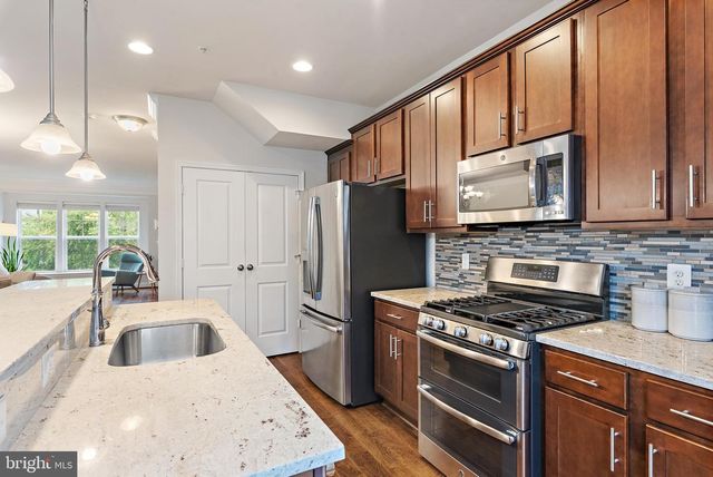 116 VANGUARD LN, Annapolis, MD 21401
