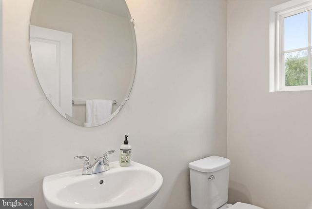 116 VANGUARD LN, Annapolis, MD 21401