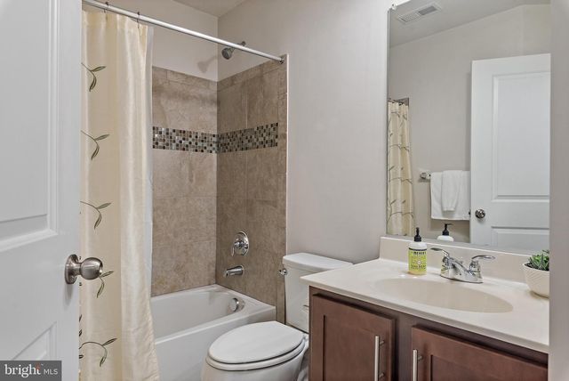 116 VANGUARD LN, Annapolis, MD 21401
