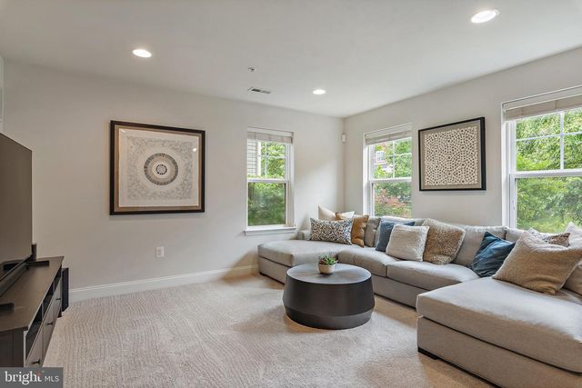 116 VANGUARD LN, Annapolis, MD 21401
