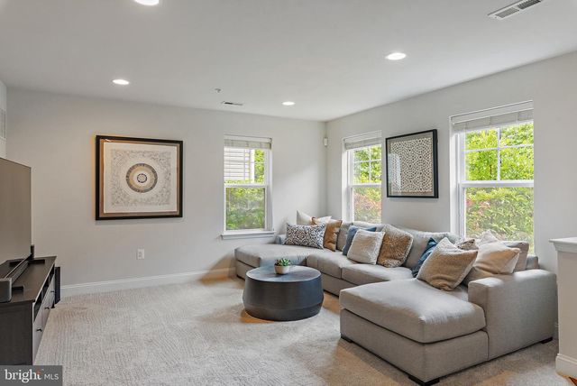 116 VANGUARD LN, Annapolis, MD 21401