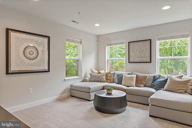 116 VANGUARD LN, Annapolis, MD 21401