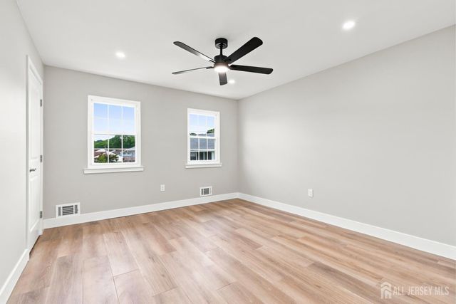 21 Iowa Court, Old Bridge, NJ 07747