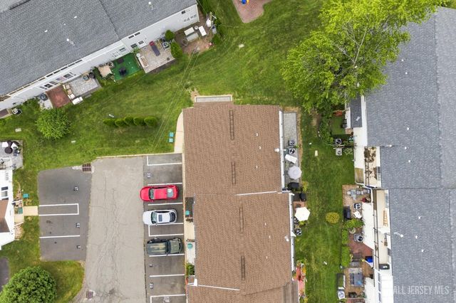21 Iowa Court, Old Bridge, NJ 07747