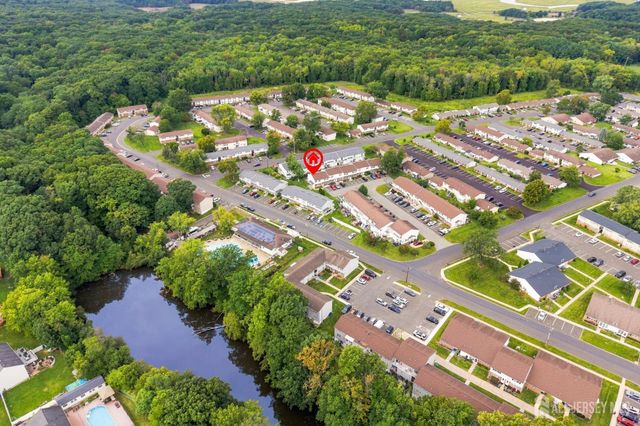 21 Iowa Court, Old Bridge, NJ 07747