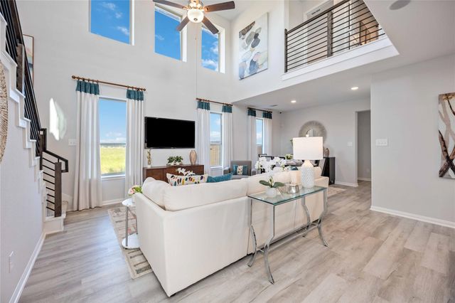 818 Timmons Lane, Dayton, TX 77535