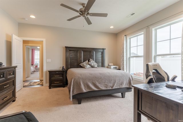 13041 Halle Drive, Evansville, IN 47725