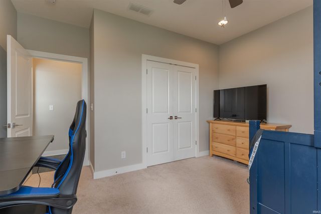 13041 Halle Drive, Evansville, IN 47725