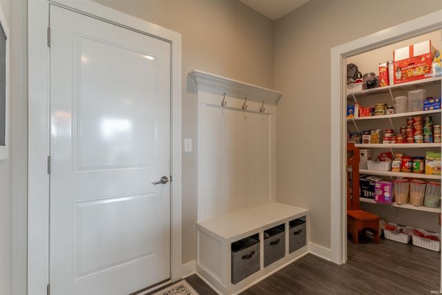 13041 Halle Drive, Evansville, IN 47725