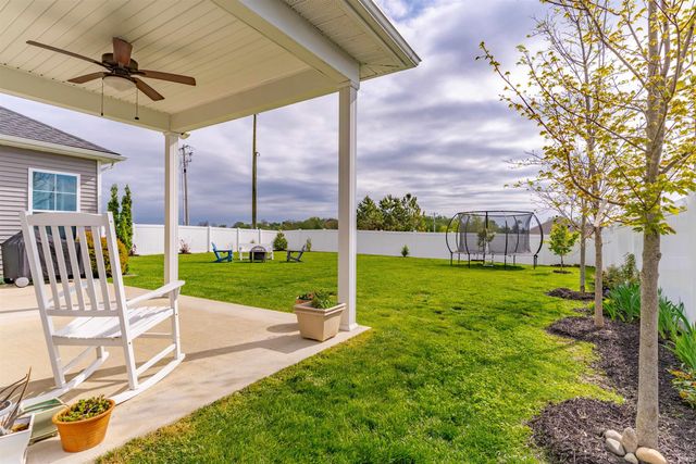 13041 Halle Drive, Evansville, IN 47725