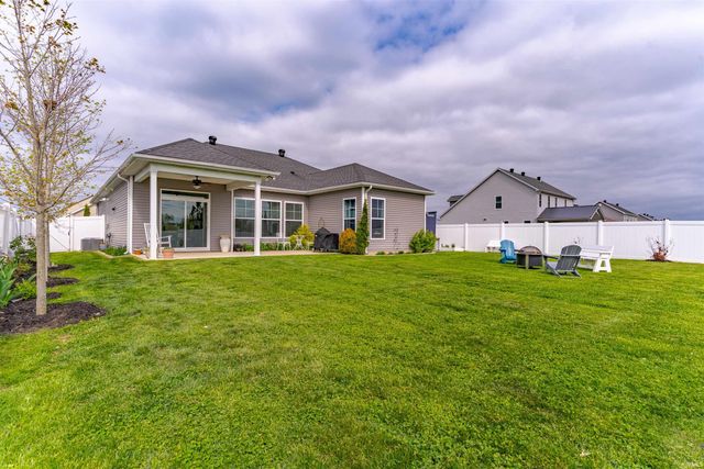 13041 Halle Drive, Evansville, IN 47725