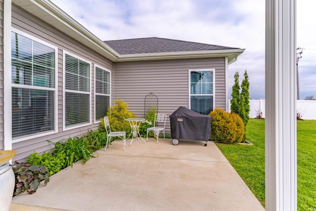13041 Halle Drive, Evansville, IN 47725