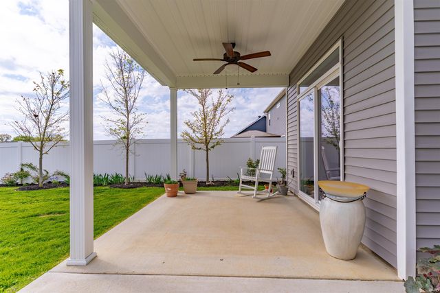 13041 Halle Drive, Evansville, IN 47725