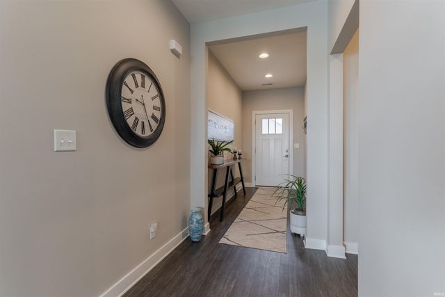 13041 Halle Drive, Evansville, IN 47725